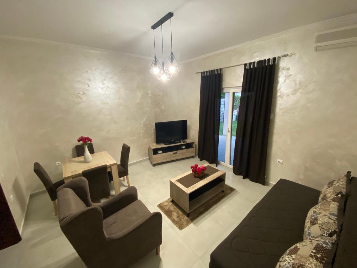Momentera Apartments Котор Екстер'єр фото