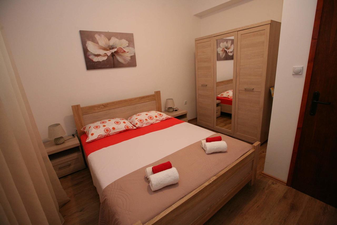 Momentera Apartments Котор Екстер'єр фото